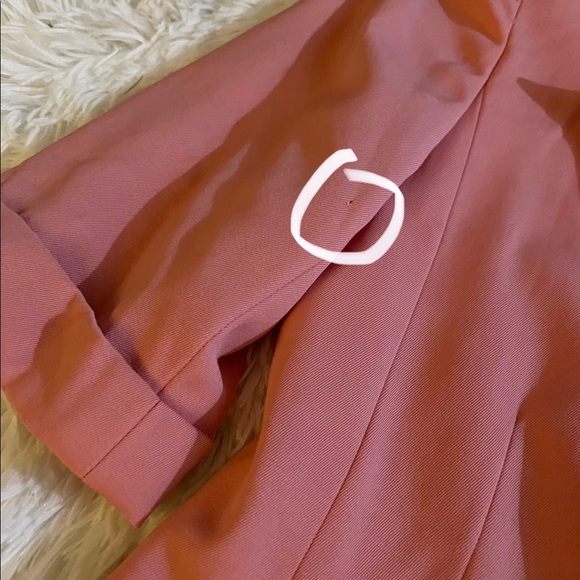 ❌ SOLD ❌ Authentic Vintage Chanel Pink Blazer Size 38 - Picture 5 of 16